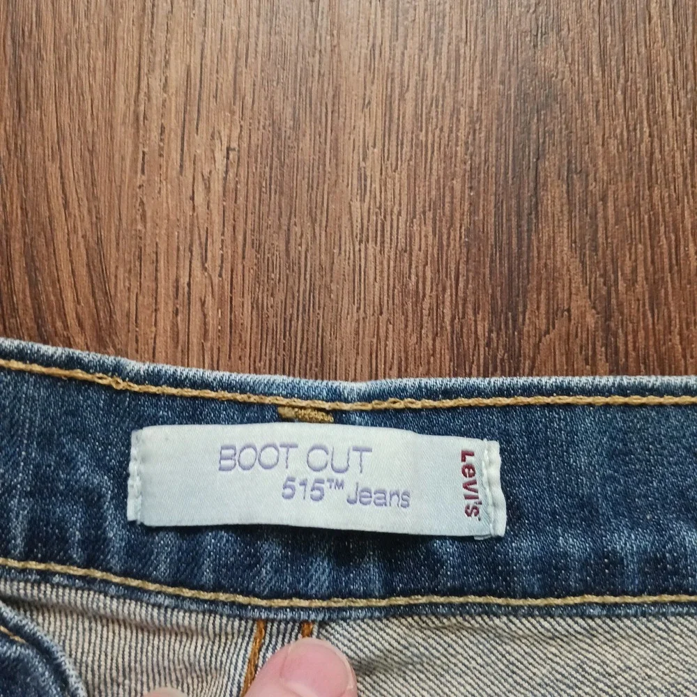 Levis 515 Bootcut Jeans Womens 8 L Distressed Flap Pocket Studded Denim 31 x 32